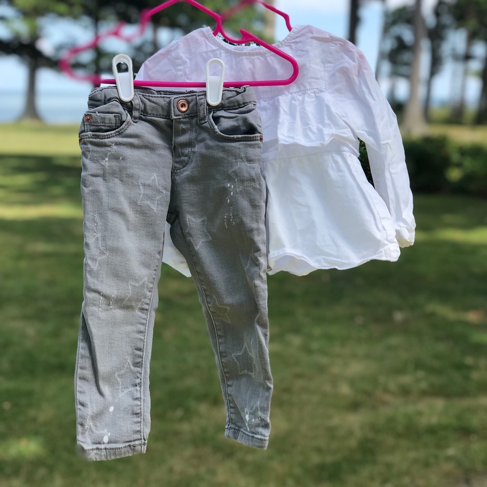 Distressed grey jeans w/ stars Size 18-24mo